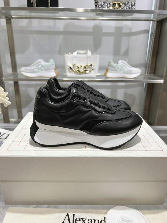 Picture of Alexander McQueen Shoes _SKUAlexanderMcQueensz35-45h1008209